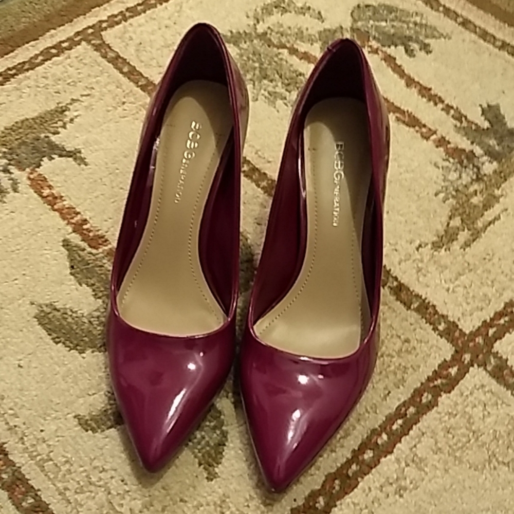 BCBGeneration Patent Magenta Pumps